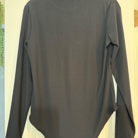 Black long sleeve HM bodysuit - Picture 2 of 3